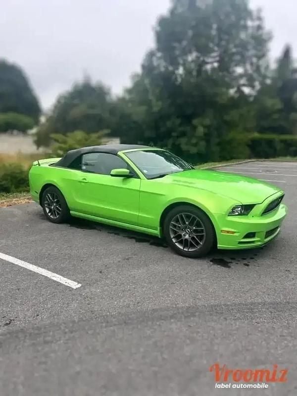 Vert Occasion 2014 Ford Mustang Cabriolet | 24 990 € - Image 1/4