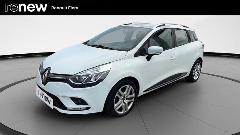 Blanc Utilisé 2018 Renault Clio GrandTour Business Break | 11 490 € - Image 1/4