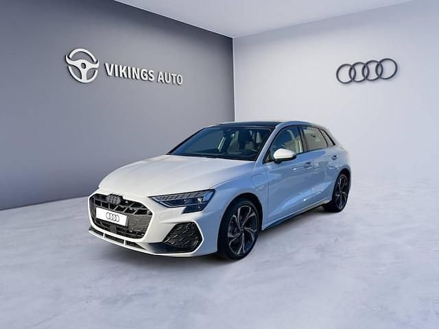 Blanc arcona Utilisé 2025 Audi A3 Sportback e-tron S-Line Citadine | 51 571 € - Image 1/3