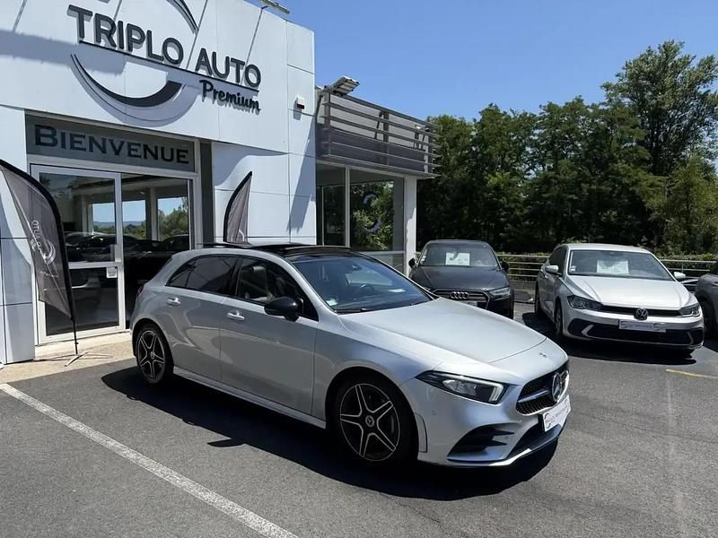 Gris Occasion 2021 Mercedes A200 AMG line Berline | 28 990 € (Prix juste) - Image 1/4
