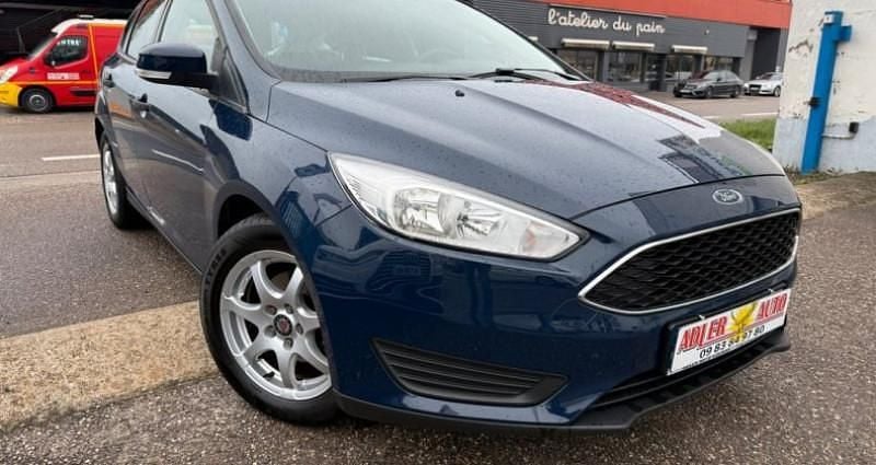 Utilisé 2015 Ford Focus Trend Berline | 7 990 € - Image 1/4