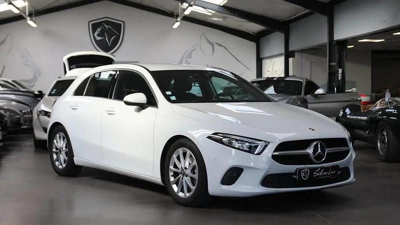 Blanc Utilisé 2020 Mercedes A180 Progressive Berline | 25 490 € (Prix juste) - Image 1/4