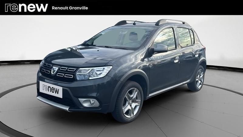 Gris Utilisé 2020 Dacia Sandero Stepway Citadine | 11 490 € (Prix juste) - Image 1/4