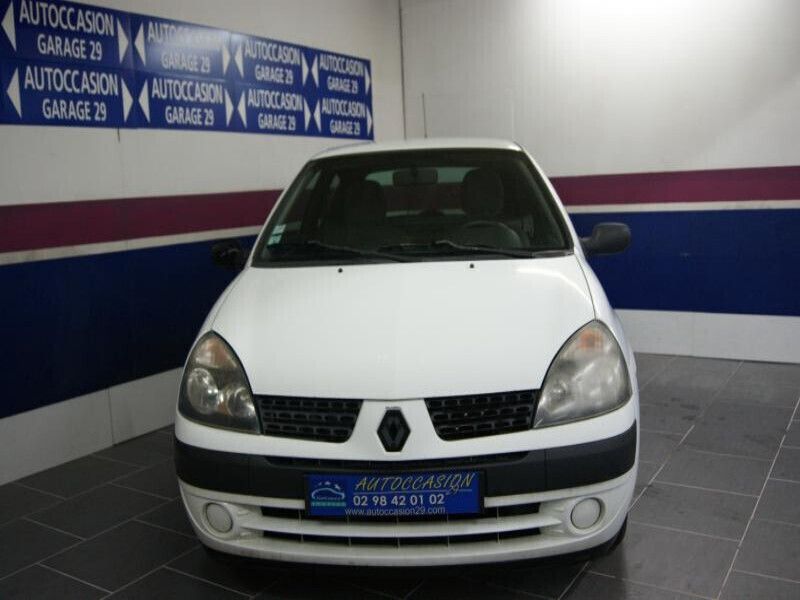 Occasion Renault Clio II 65 ch (47 kW) 2001 Bla Break