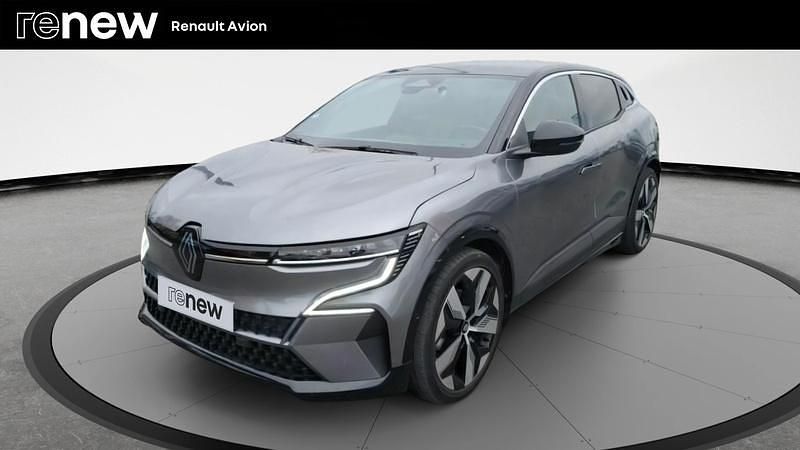 Gris Utilisé 2023 Renault Mégane Techno Berline | 24 999 € (Bon prix) - Image 1/4