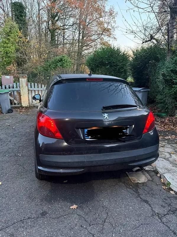 Utilisé 2008 Peugeot 207 Berline | 2 000 € (Super prix) - Image 1/4