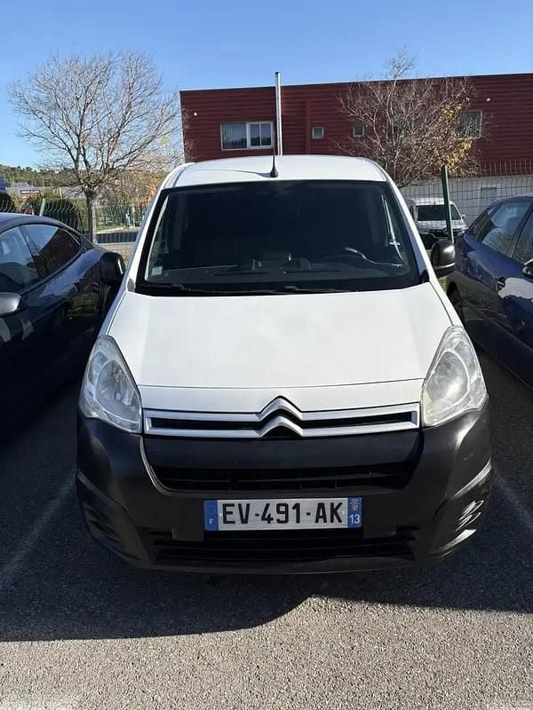 Occasion 2018 Citroën Berlingo Comfort Monospace | 6 990 € (Prix juste) - Image 1/4