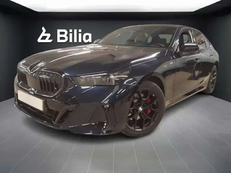 Bleu Utilisé 2023 BMW 520 Sport Line Berline | 59 990 € (Prix juste) - Image 1/2