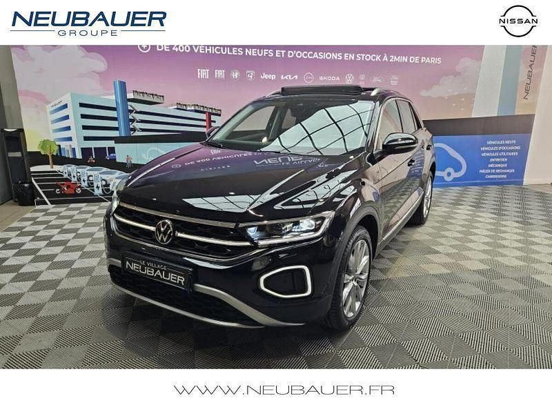 Noir intense nacrée Utilisé 2023 VW T-Roc Style SUV | 28 990 € (Prix juste) - Image 1/4