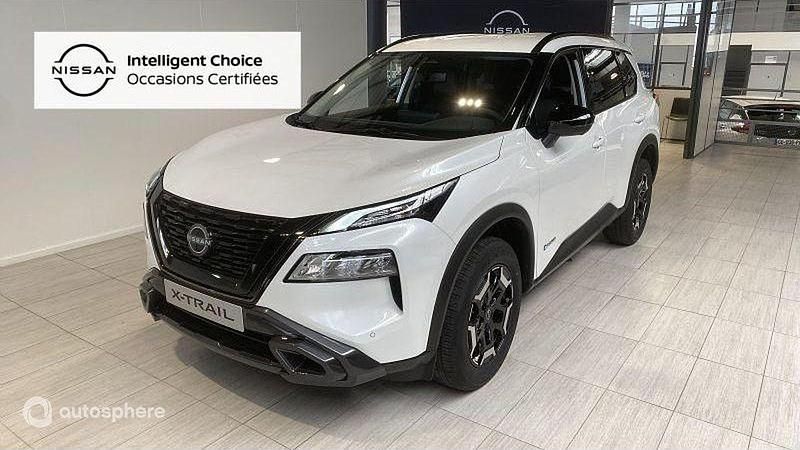 Blanc Nouvelle 2025 Nissan X-Trail SUV | 37 999 € - Image 1/4