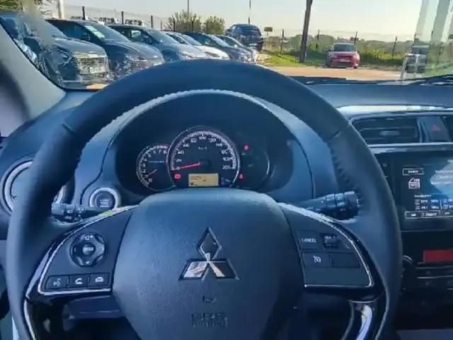 Occasion Mitsubishi Space Star Edition 71 ch (52 kW) 2024 Jet black métallisé Citadine