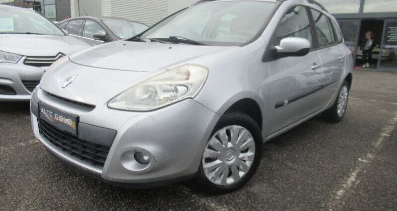 Utilisé 2011 Renault Clio GrandTour Expression Break | 2 990 € - Image 1/4