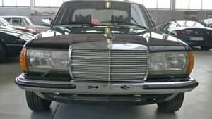 Noir Utilisé 1978 Mercedes 280 Berline | 5 950 € - Image 1/4