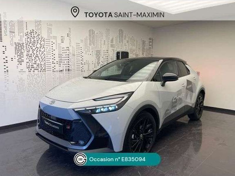 Utilisé 2024 Toyota C-HR Sport SUV | 44 550 € - Image 1/1