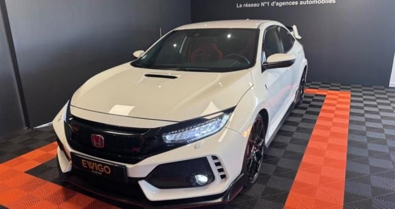 Utilisé 2017 Honda Civic S Berline | 36 990 € (Prix juste) - Image 1/4