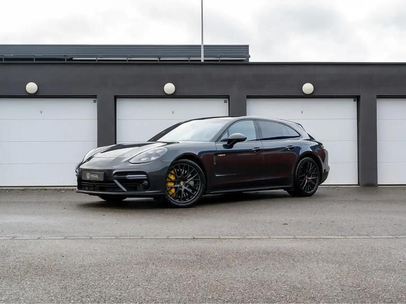 Gris Occasion 2019 Porsche Panamera Chrono Break | 87 900 € - Image 1/4