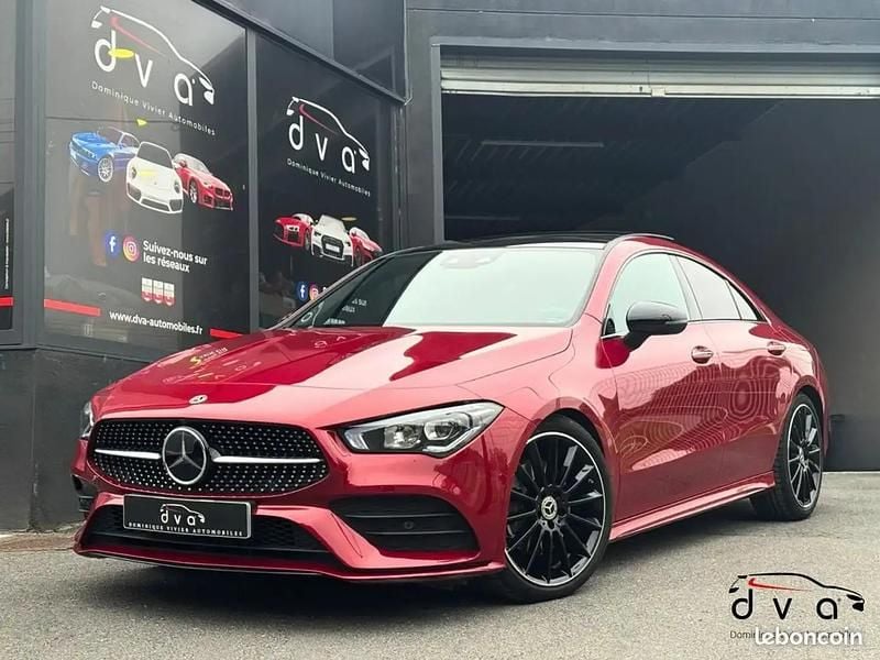 Rouge Utilisé 2022 Mercedes CLA200 AMG line Berline | 37 490 € (Prix assez cher) - Image 1/4