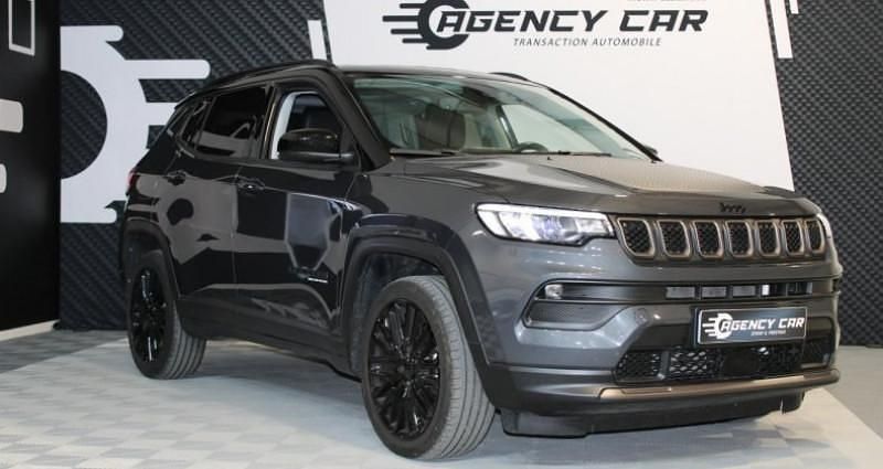 Gris Utilisé 2022 Jeep Compass Limited SUV | 27 999 € (Prix cher) - Image 1/4