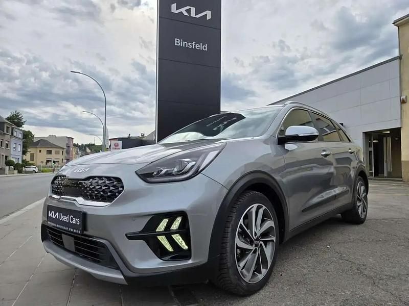 Gris Utilisé 2022 Kia Niro SUV | 22 990 € (Super prix) - Image 1/4