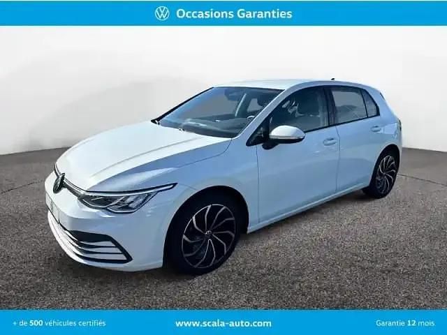 Blanc Utilisé 2023 VW Golf VIII Berline | 22 990 € (Prix juste) - Image 1/4