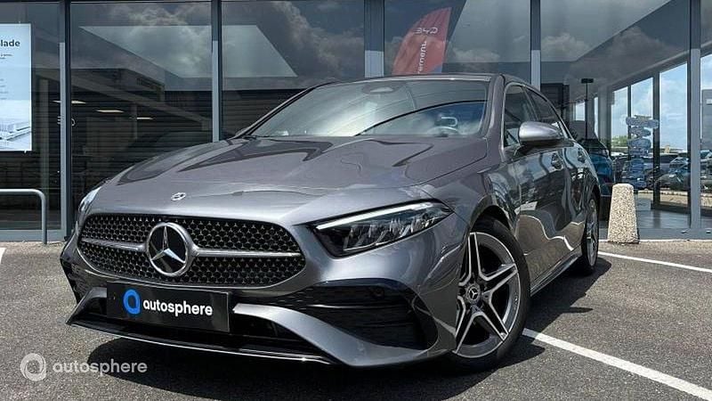 Gris Nouvelle 2024 Mercedes A200 AMG line Berline | 35 999 € (Super prix) - Image 1/4