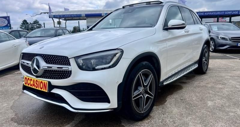 Blanc Utilisé 2019 Mercedes GLC220 AMG SUV | 35 500 € (Prix juste) - Image 1/4