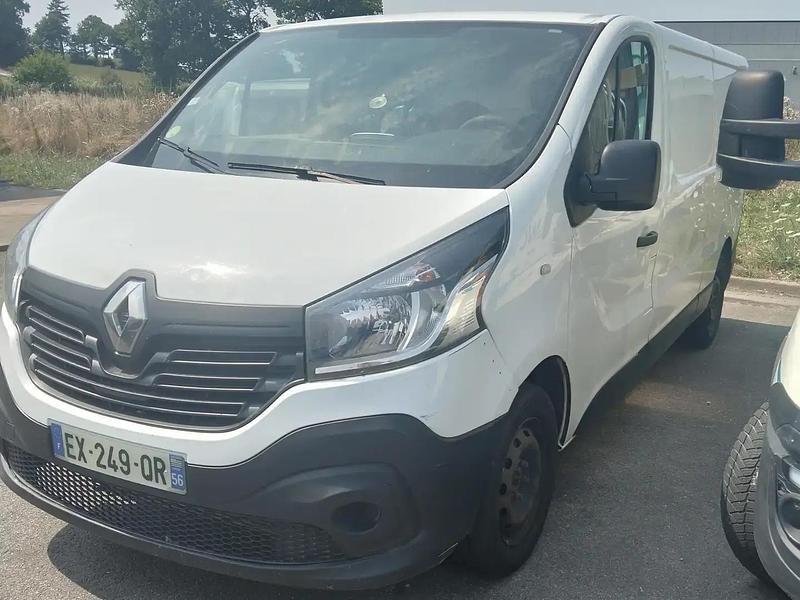 Blanc Utilisé 2018 Renault Trafic Van | 4 200 € - Image 1/4
