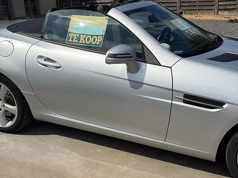 Gris Utilisé 2012 Mercedes SLK250 Cabriolet | 17 000 € - Image 1/4