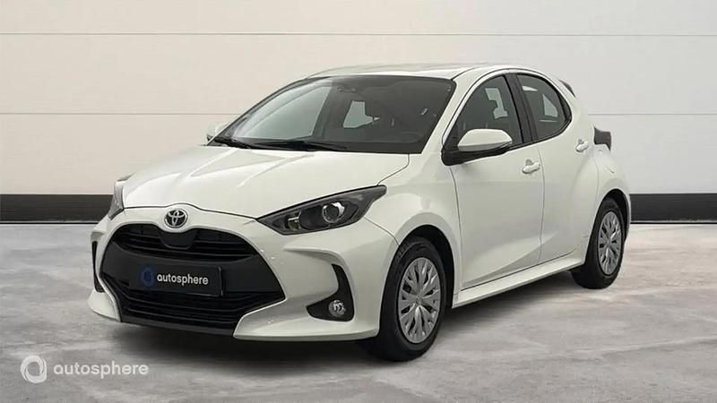 Blanc Utilisé 2022 Toyota Yaris Hybrid Business Edition Berline | 16 799 € (Prix juste) - Image 1/4