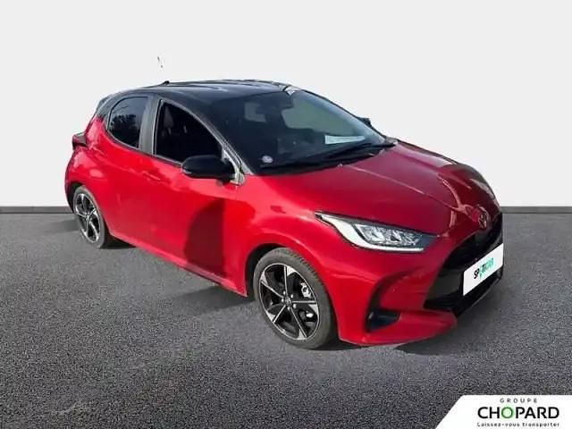Occasion Toyota Yaris Hybrid 2025 Rouge Berline