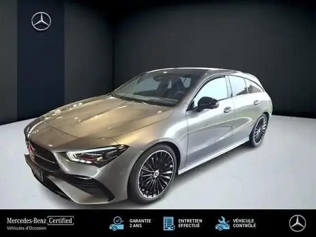 Gris Utilisé 2024 Mercedes CLA200 AMG line Coupé | 46 890 € - Image 1/4
