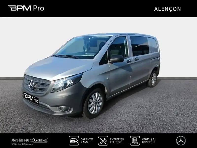 Gris Utilisé 2020 Mercedes Vito Monospace | 35 988 € - Image 1/4