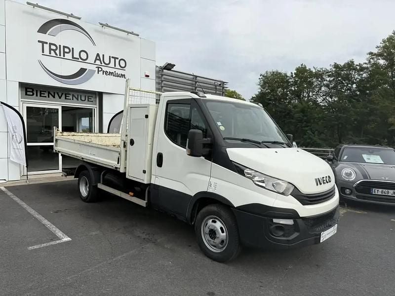 Utilisé 2019 Iveco Daily Van | 24 990 € (Super prix) - Image 1/4