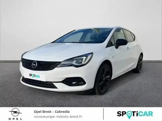 Blanc glacier Utilisé 2021 Opel Astra Ultimate Berline | 15 990 € (Prix juste) - Image 1/4