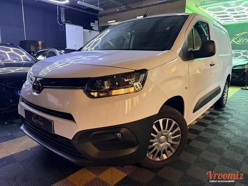 Gris Occasion 2021 Toyota Proace City City Monospace | 15 990 € (Bon prix) - Image 1/4