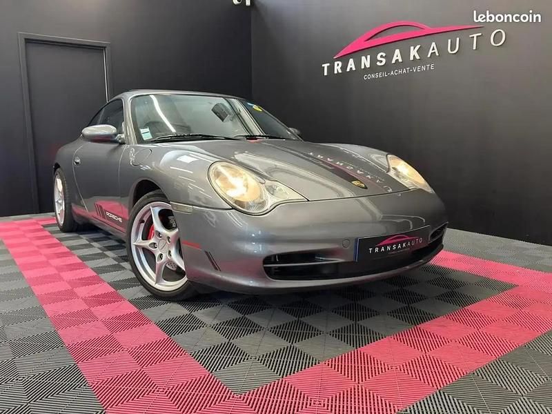 Gris Utilisé 2002 Porsche 911 Carrera 4 Coupé | 31 990 € - Image 1/4