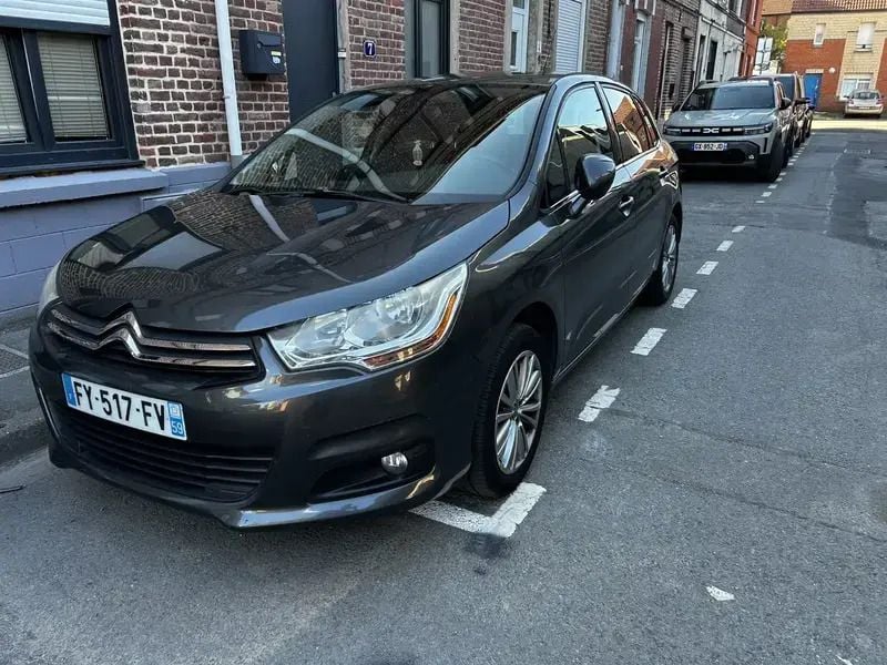 Utilisé 2013 Citroën C4 Comfort Berline | 6 100 € - Image 1/4