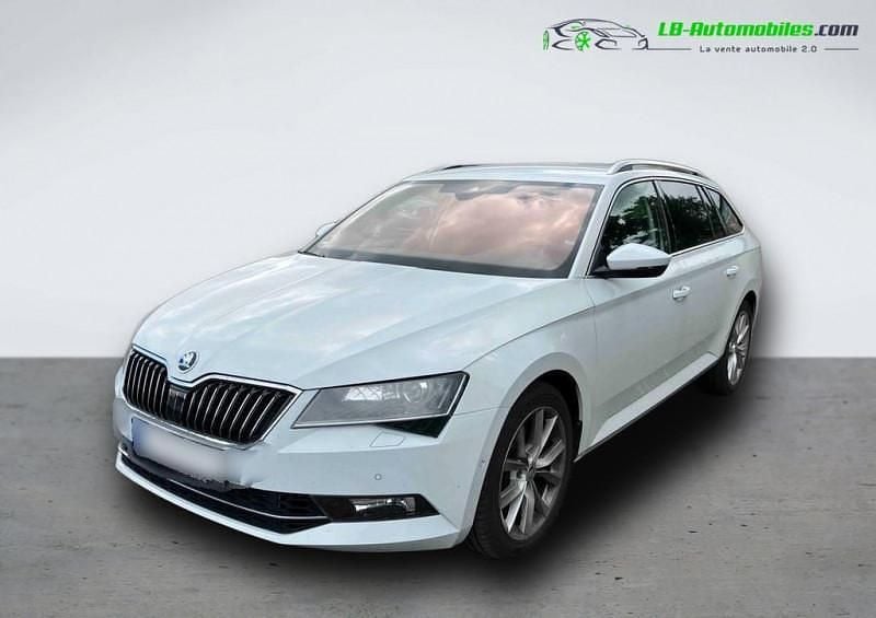 Utilisé 2017 Skoda Superb Break | 29 200 € (Prix juste) - Image 1/4