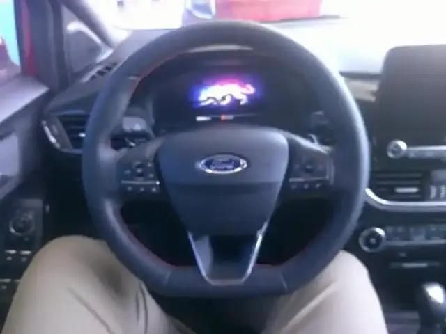 Occasion Ford Puma ST-Line 2022 Peinture métallisée premium rouge fantastic SUV