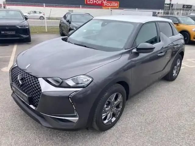 Gris artense (m) toit blanc opale Occasion 2022 DS Automobiles DS3 Crossback Bastille SUV | 14 990 € (Super prix) - Image 1/4