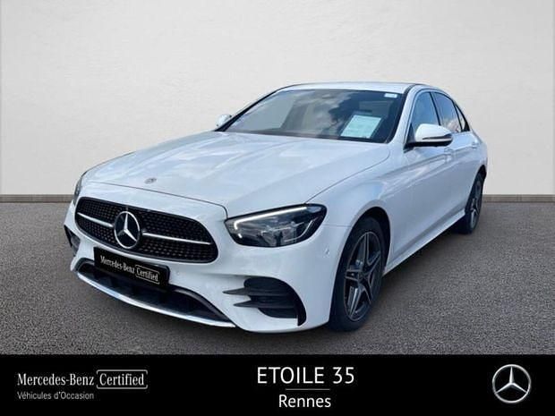 Blanc Utilisé 2022 Mercedes E300 AMG line Berline | 47 890 € (Prix cher) - Image 1/4