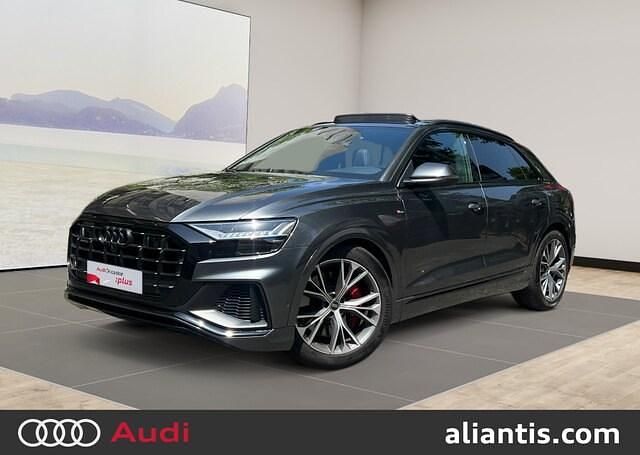 Gris daytona nacré Utilisé 2023 Audi Q8 S-Line SUV | 79 980 € (Prix juste) - Image 1/4