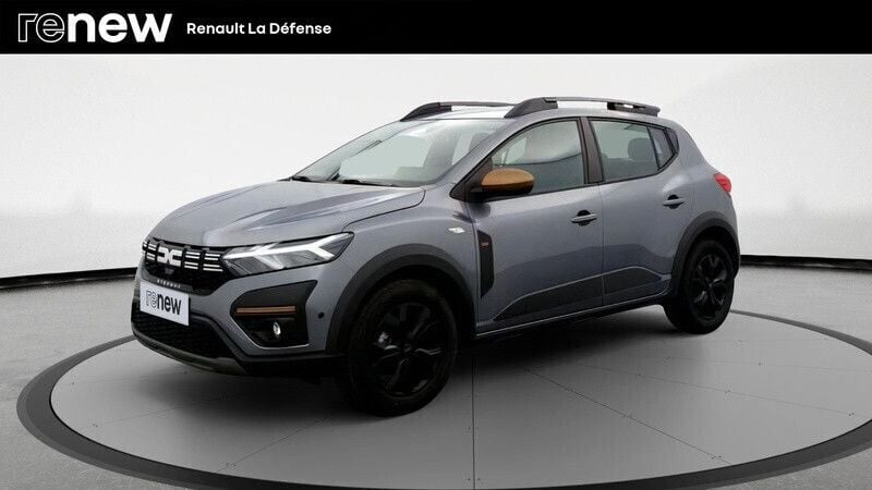 Gris Utilisé 2024 Dacia Sandero Citadine | 17 490 € (Prix cher) - Image 1/4