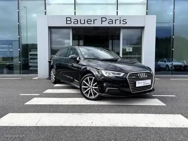 Noir Utilisé 2020 Audi A3 Advanced Berline | 22 980 € - Image 1/4