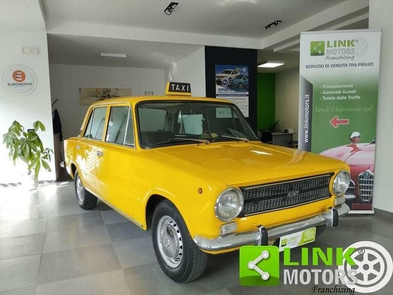 Jaune Utilisé 1974 Fiat 124 Berline | 5 000 € - Image 1/4