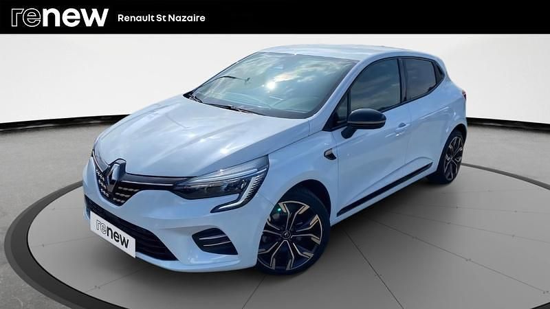 Blanc Utilisé 2022 Renault Clio V Citadine | 17 990 € - Image 1/4