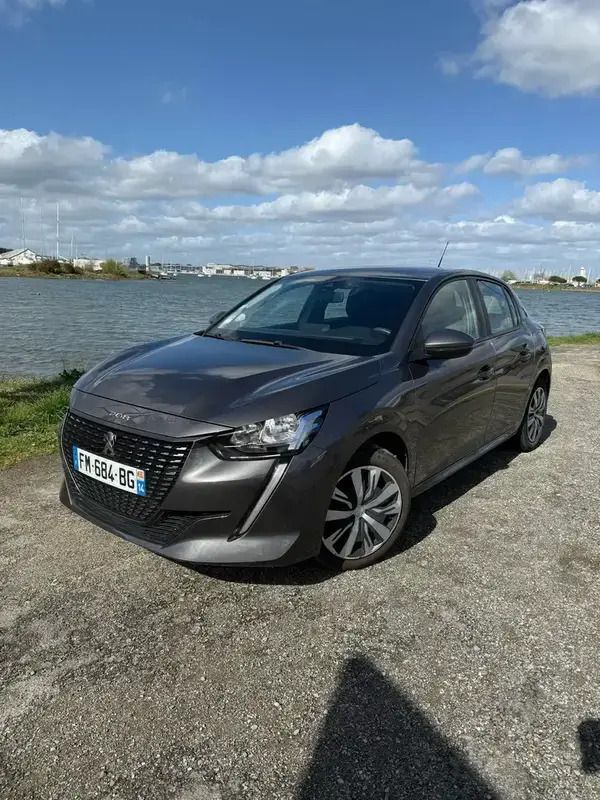 Utilisé 2019 Peugeot 208 Business-Line Citadine | 9 990 € (Bon prix) - Image 1/4