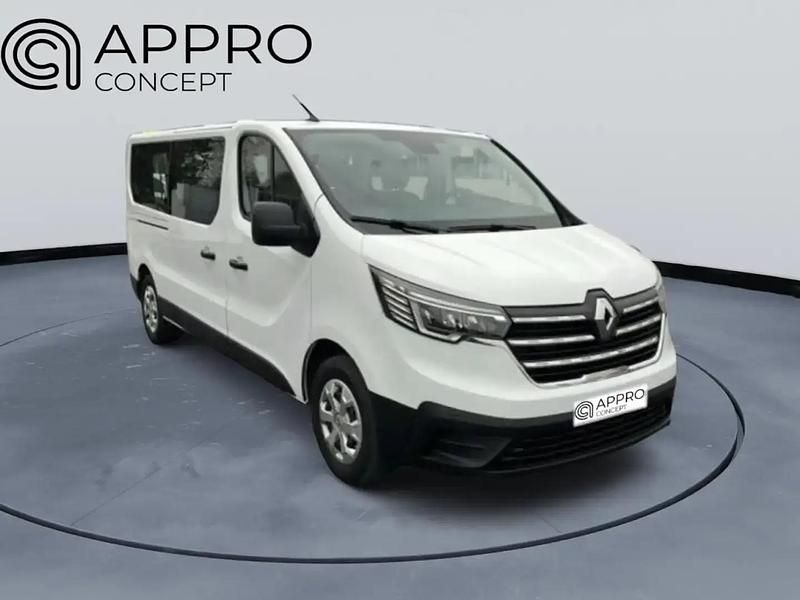 Blanc Occasion 2023 Renault Trafic Zen Monospace | 29 990 € (Prix juste) - Image 1/4