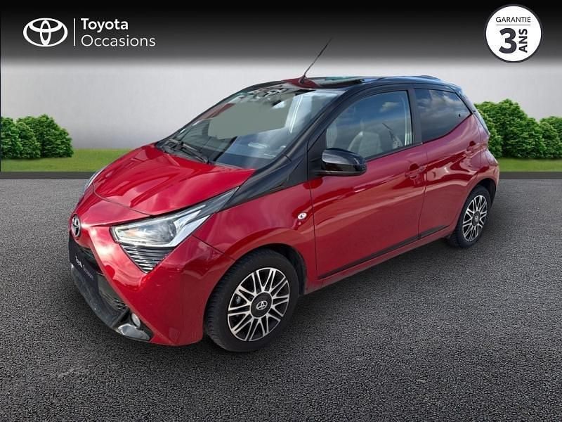 Rouge intense biton Occasion 2021 Toyota Aygo X-clusiv Citadine | 10 990 € (Bon prix) - Image 1/4