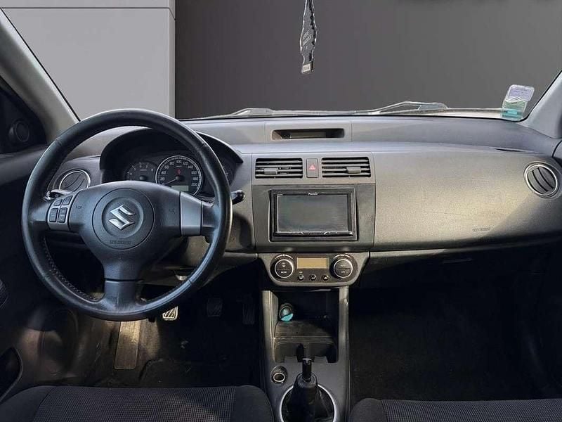 Occasion Suzuki Swift GL 92 ch (67 kW) 2006 Bleu Citadine